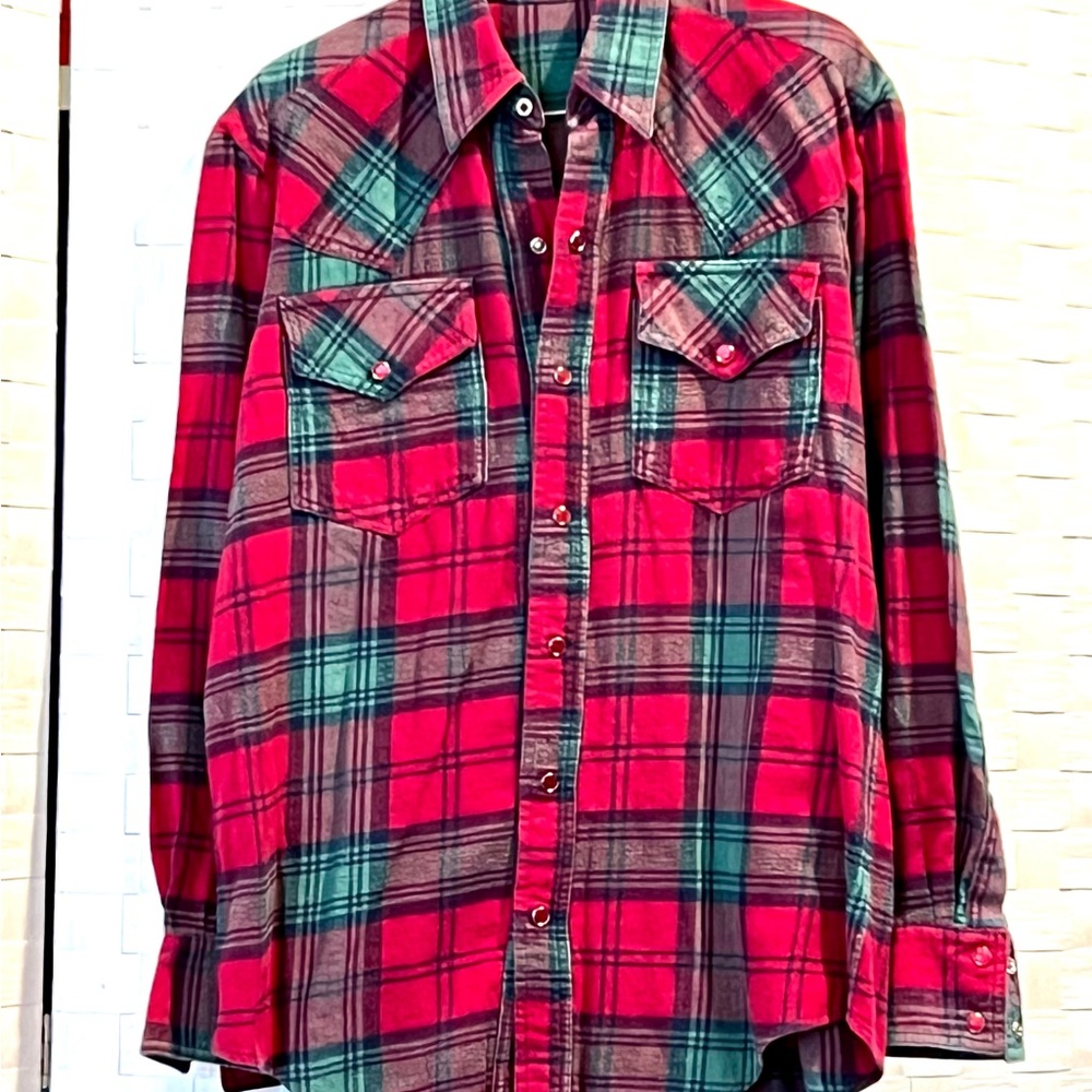 Men's Red and Green Plaid Casual Button Down Shirt